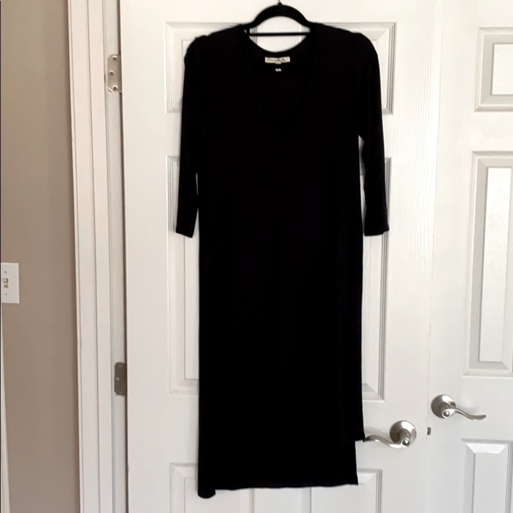 Express 3/4 length sleeve top.
